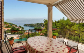 Nice Apartment In Splitska - Postira With Wifi